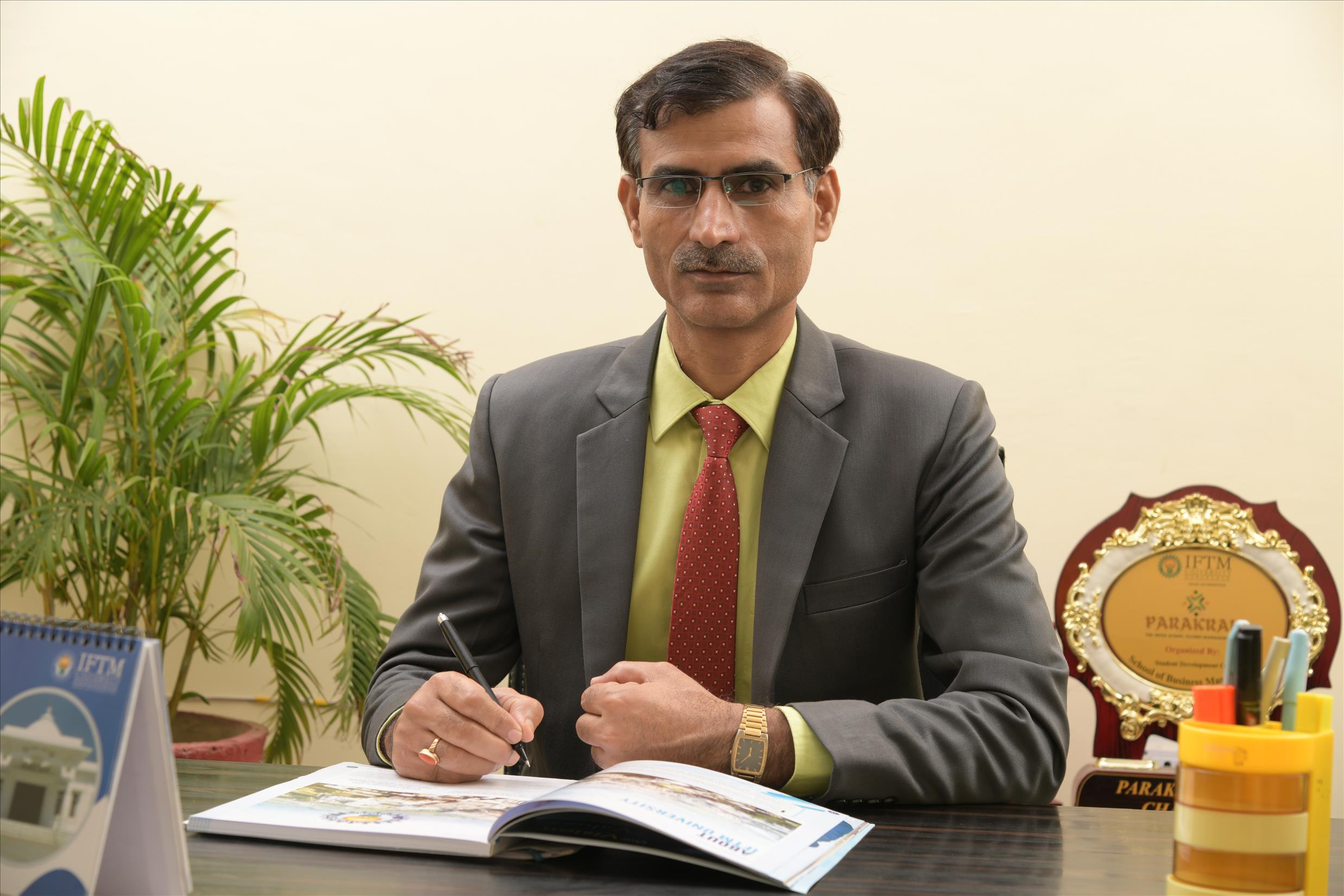 Director School of Agricultural Sciences & Engineering